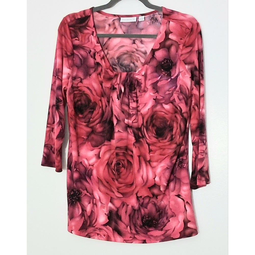 Susan Graver Blouse Women's‎ Size Medium Red Floral Roses Scoop Neck Pre-owned